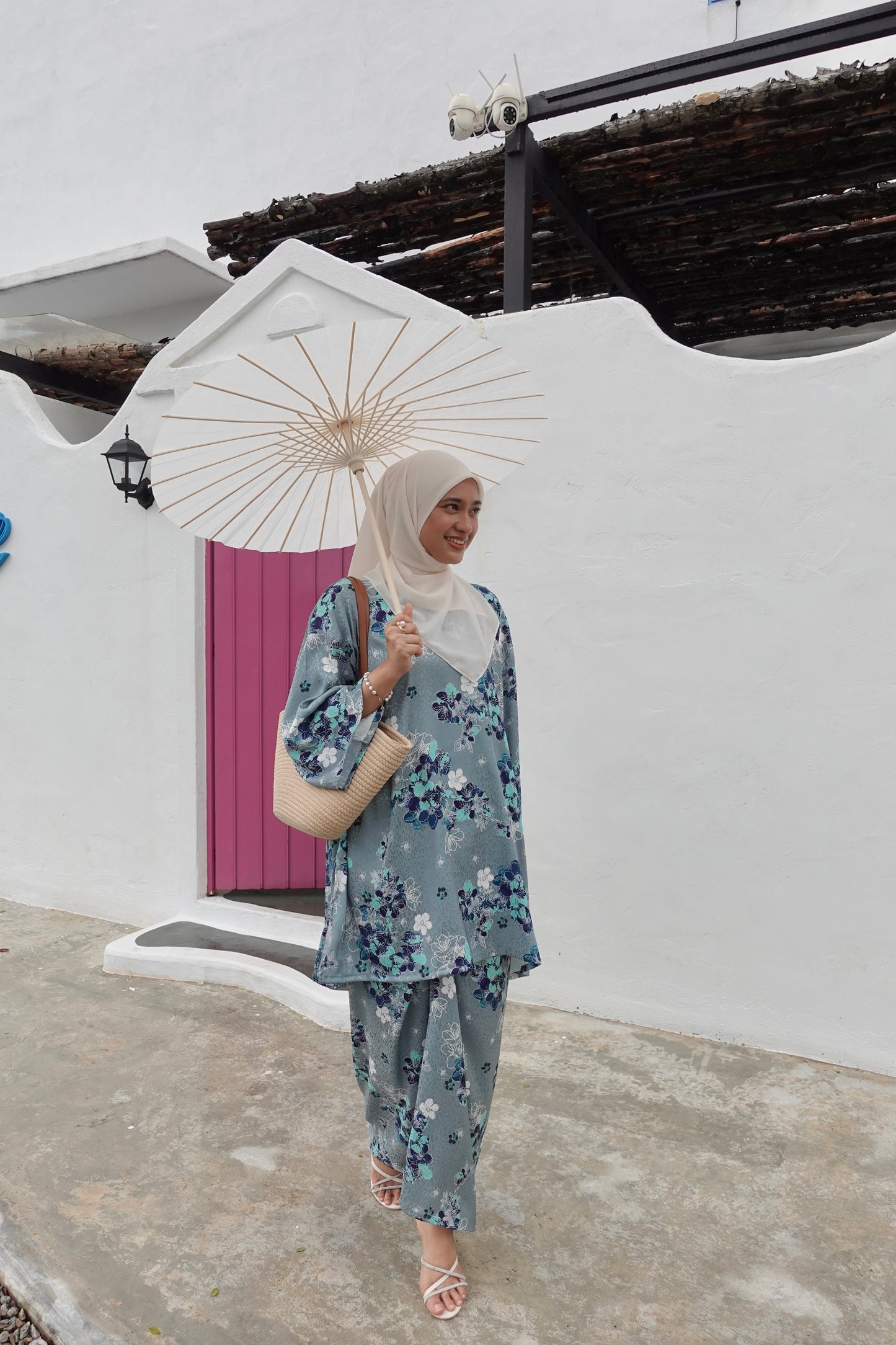 KESUMA KURUNG IN GREYISH BLUE