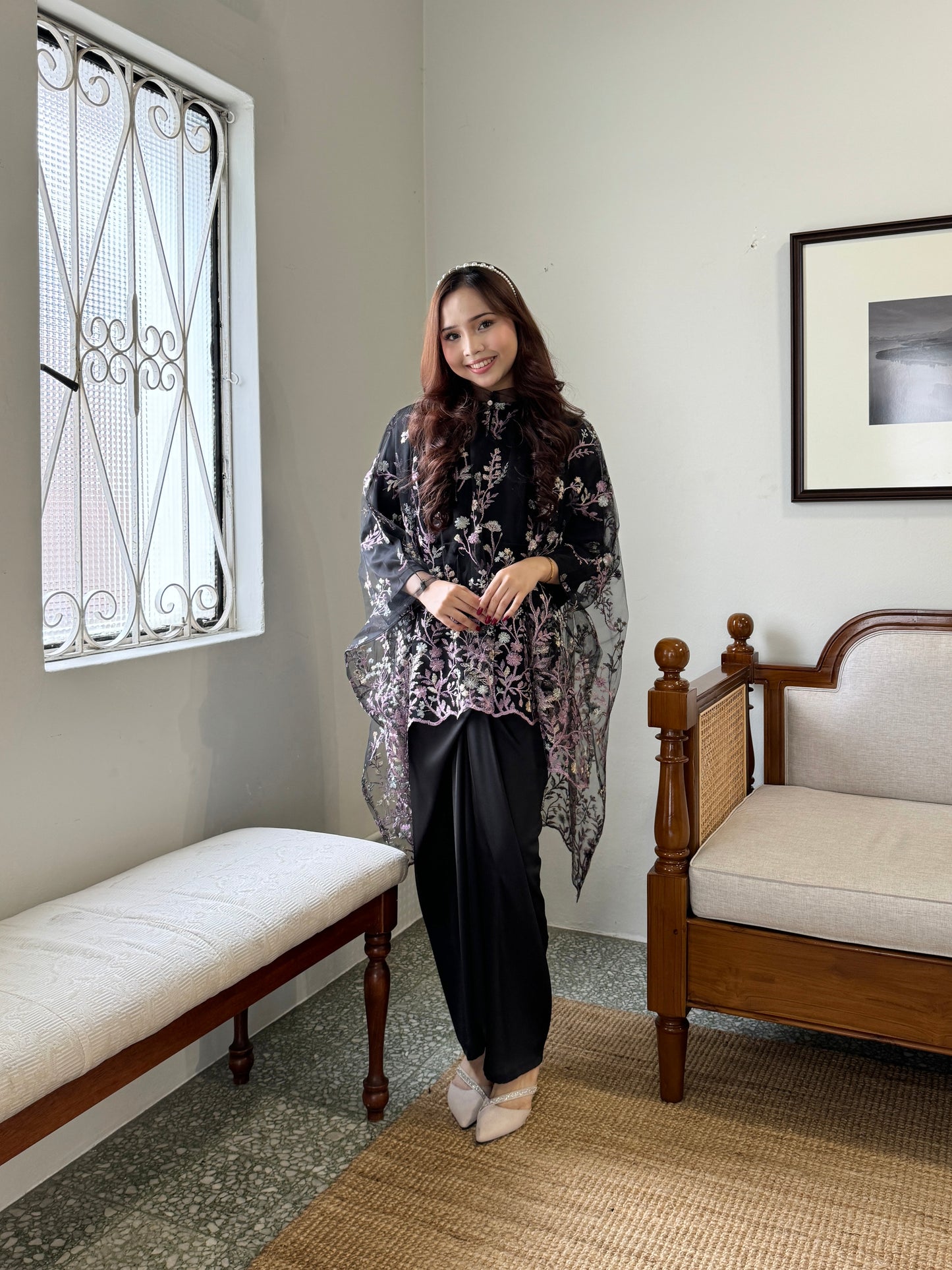 ADINDA IN BLACK