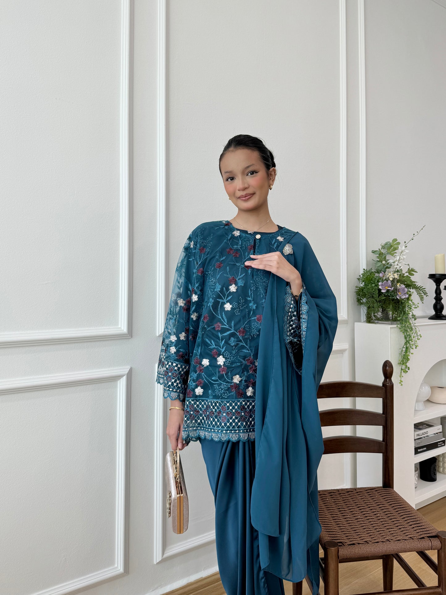 FREESIA IN TEAL BLUE