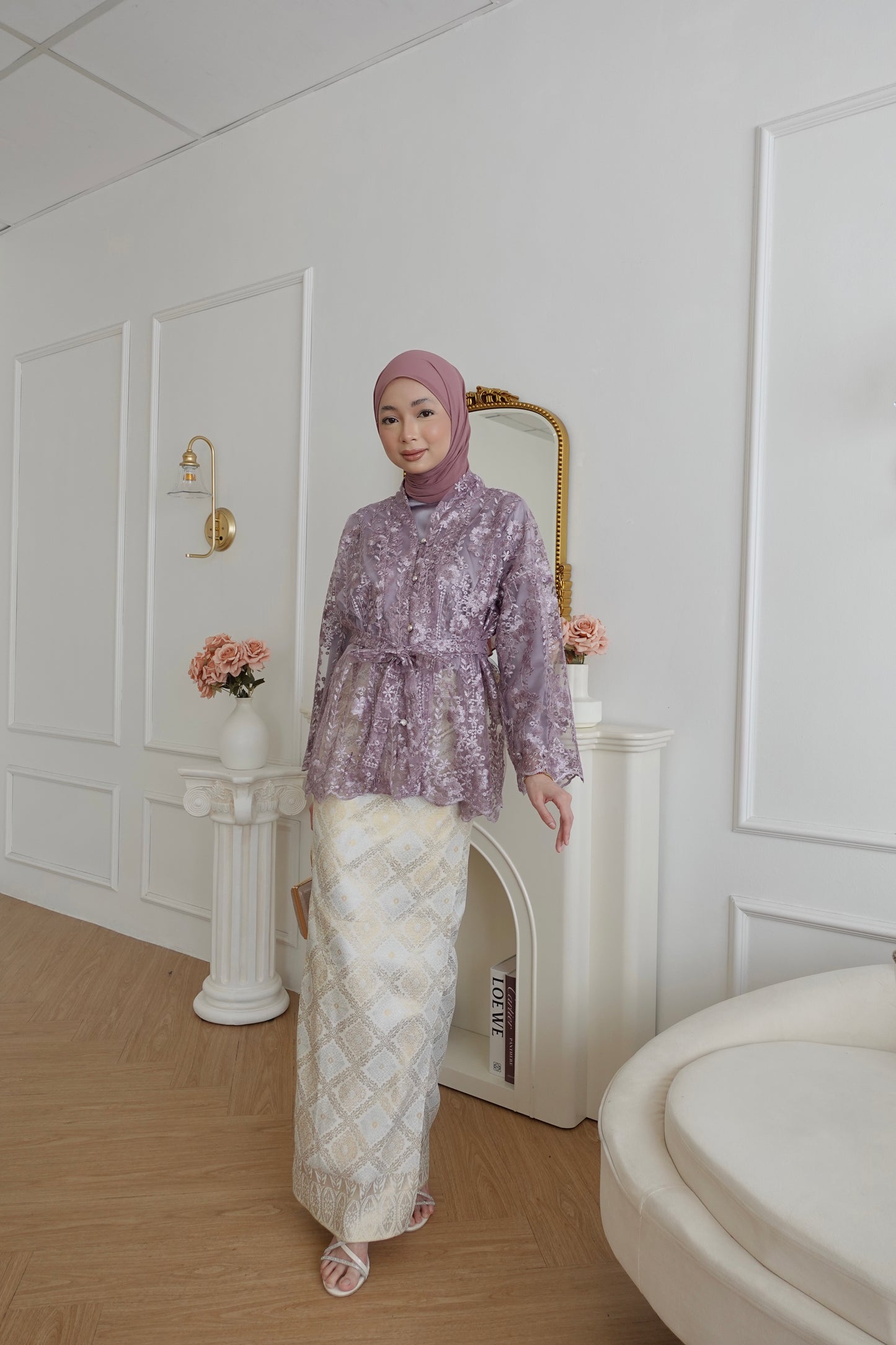 SALOMA IN LILAC