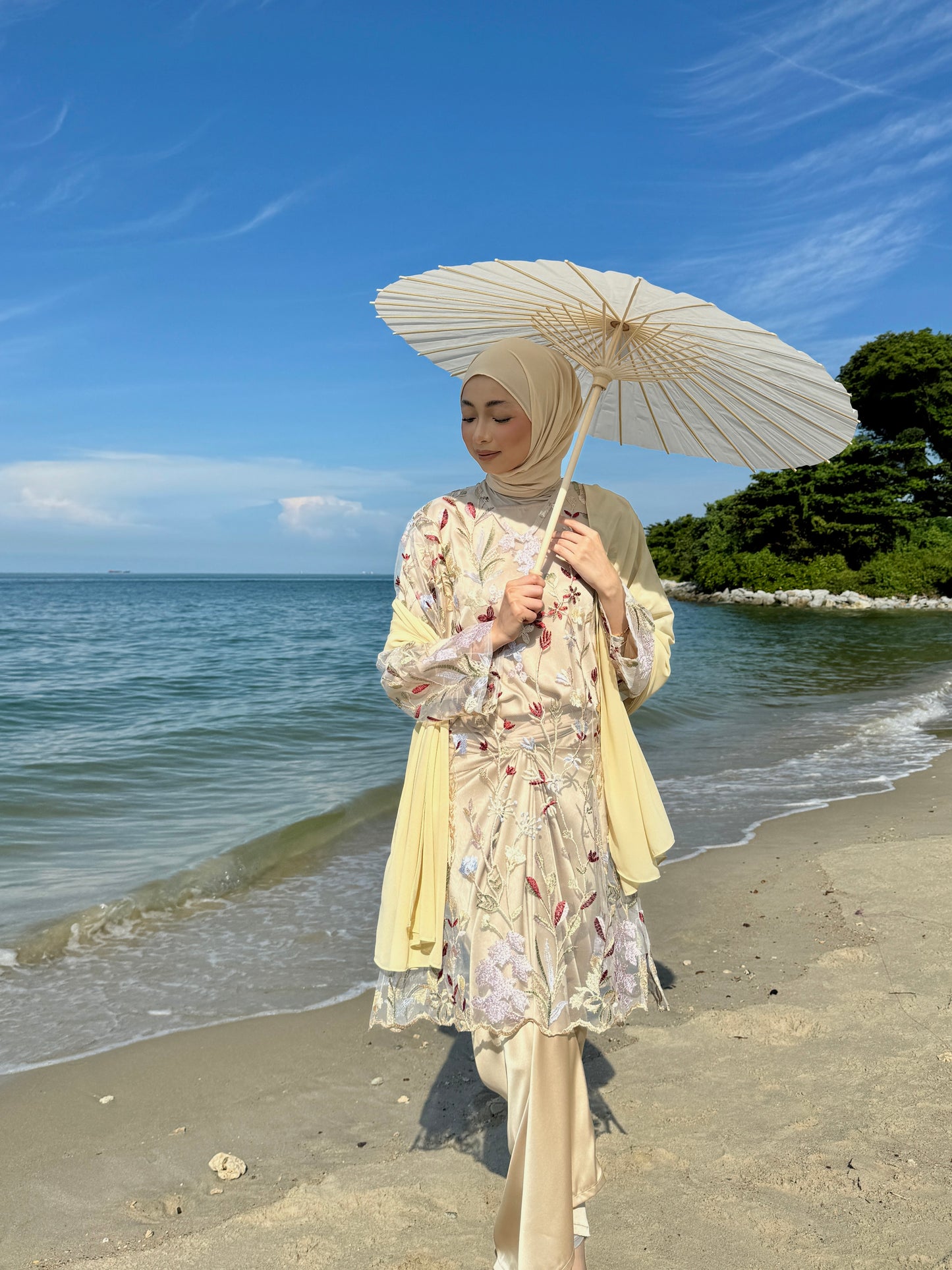 JULIANA IN YELLOW BEIGE