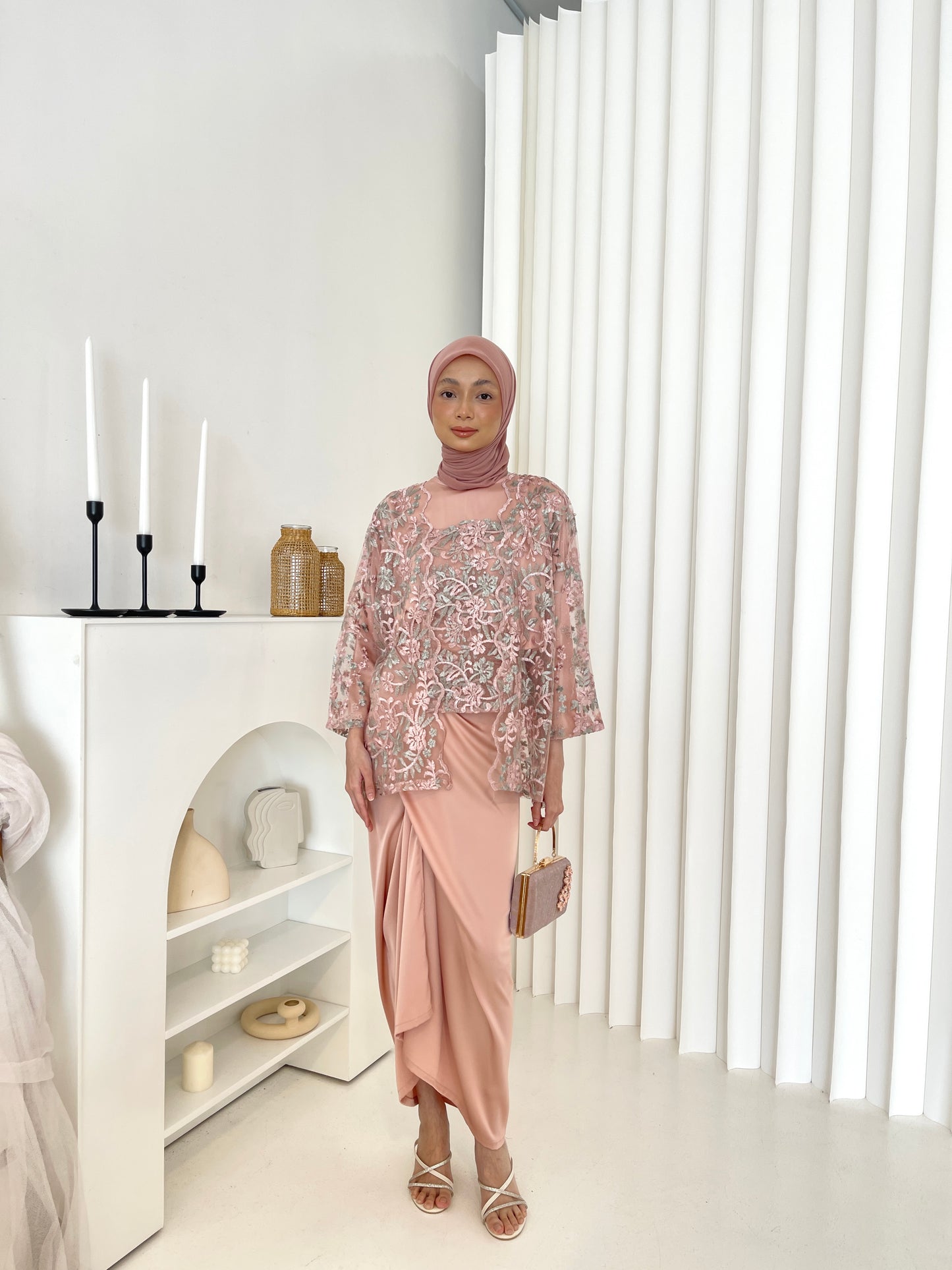 KEBAYA SEROJA BABY PINK