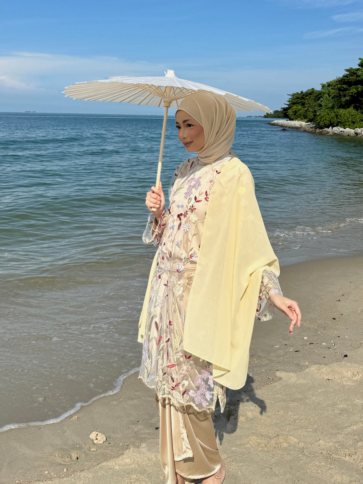 JULIANA IN YELLOW BEIGE