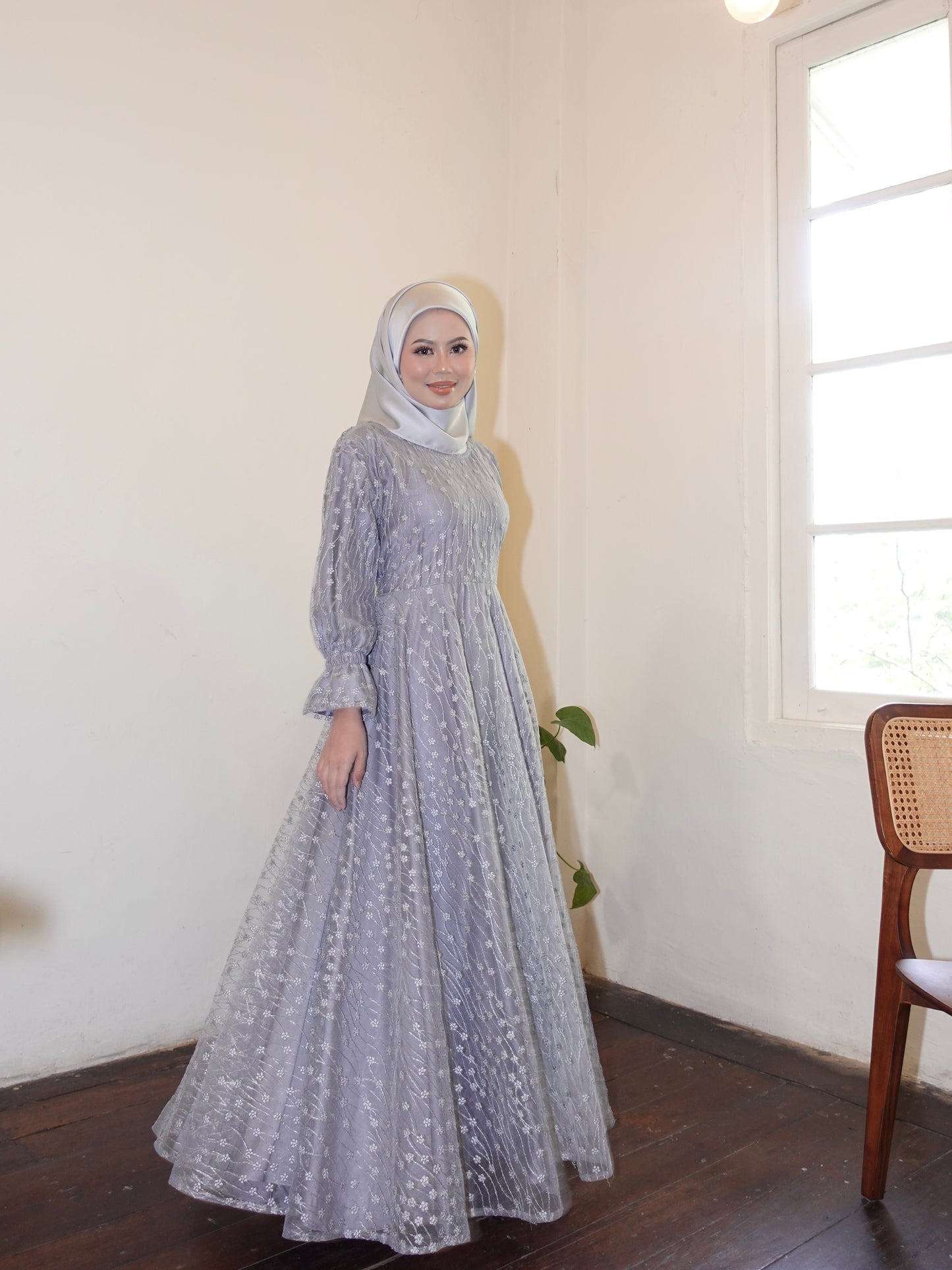 PENELOPE DRESS IN GREY