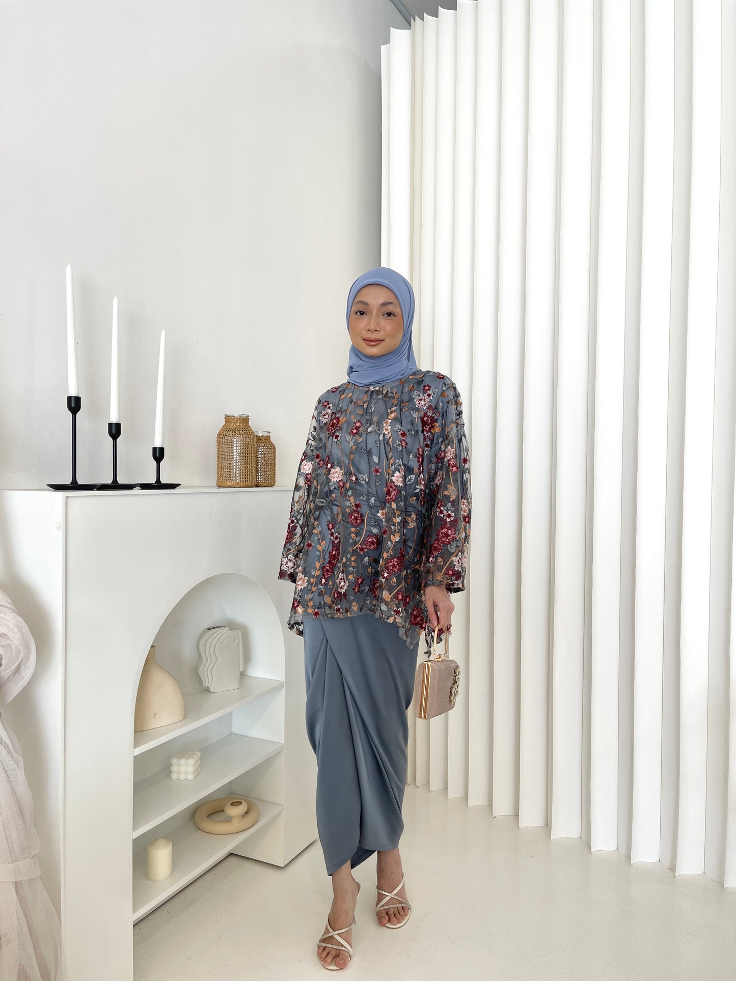 DAHLIA KURUNG IN GREYISH BLUE