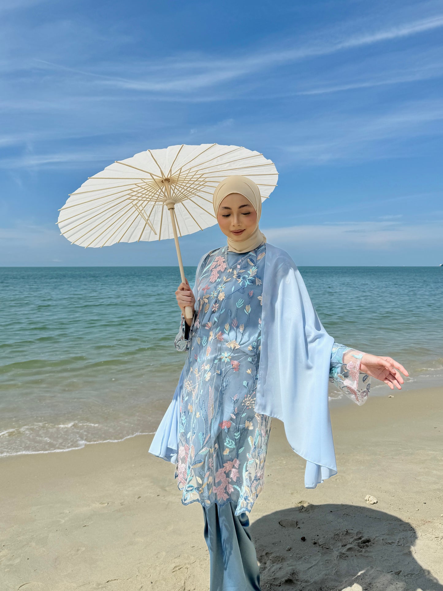 JULIANA IN BLUE