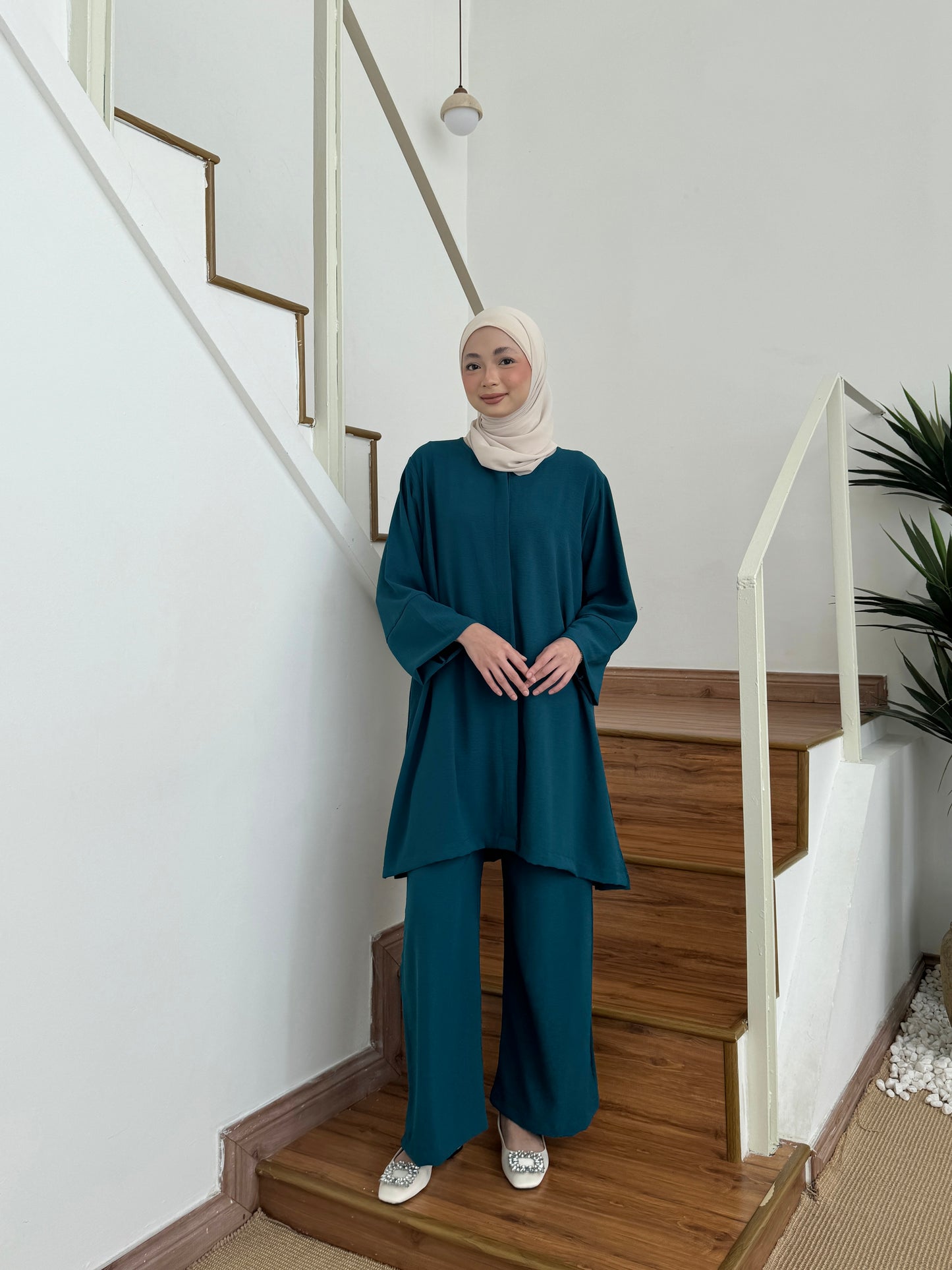 AMEENA IN TEAL BLUE
