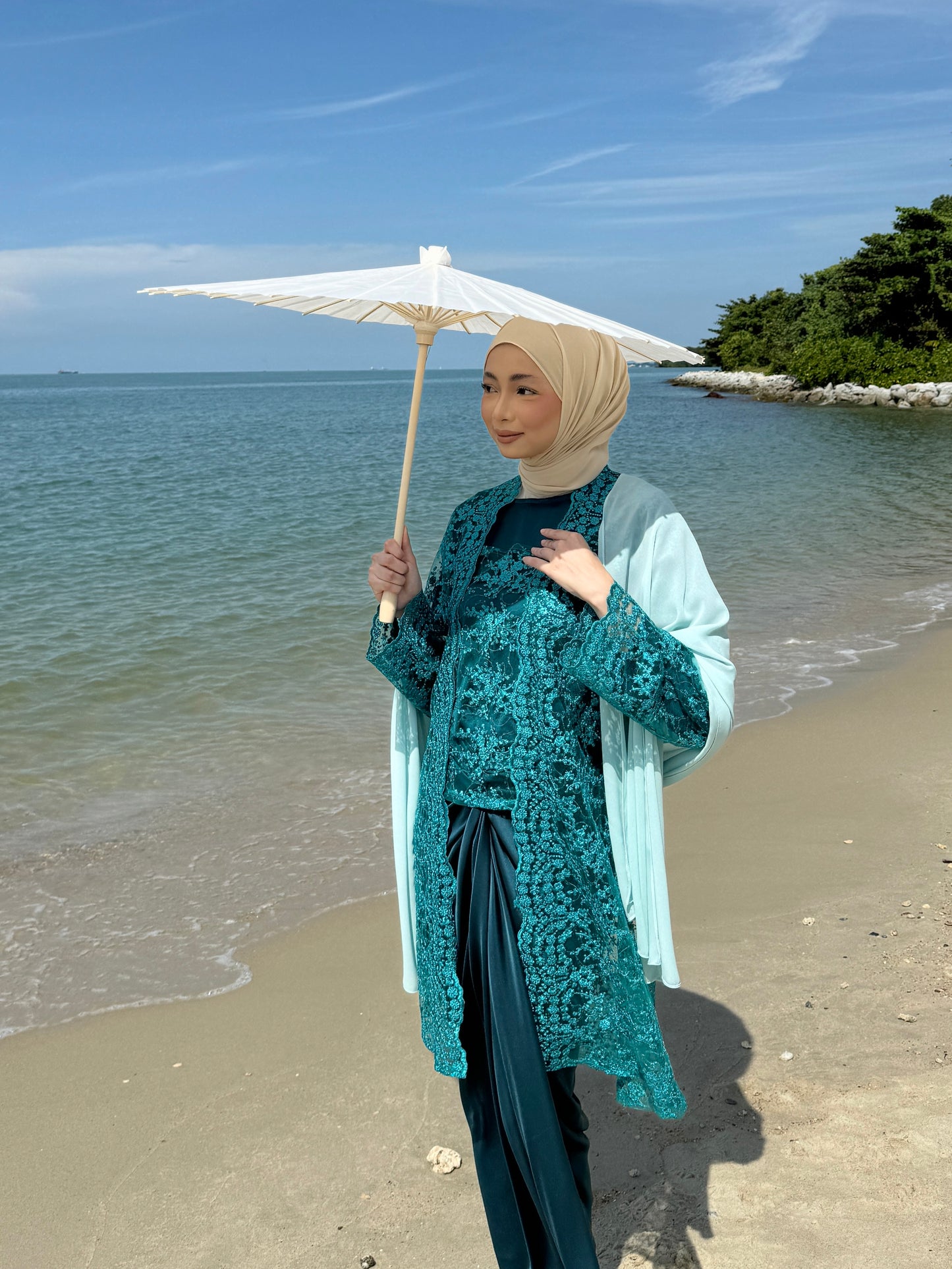 HAZEL IN TEAL BLUE