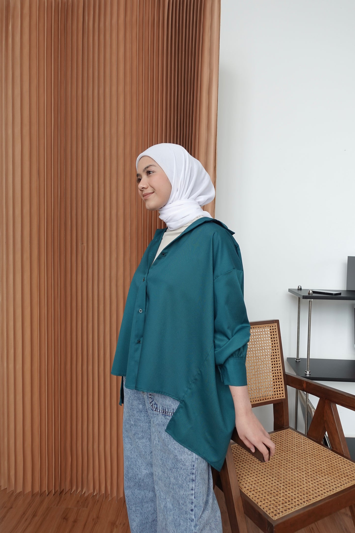 Baesic Cotton in Teal Blue