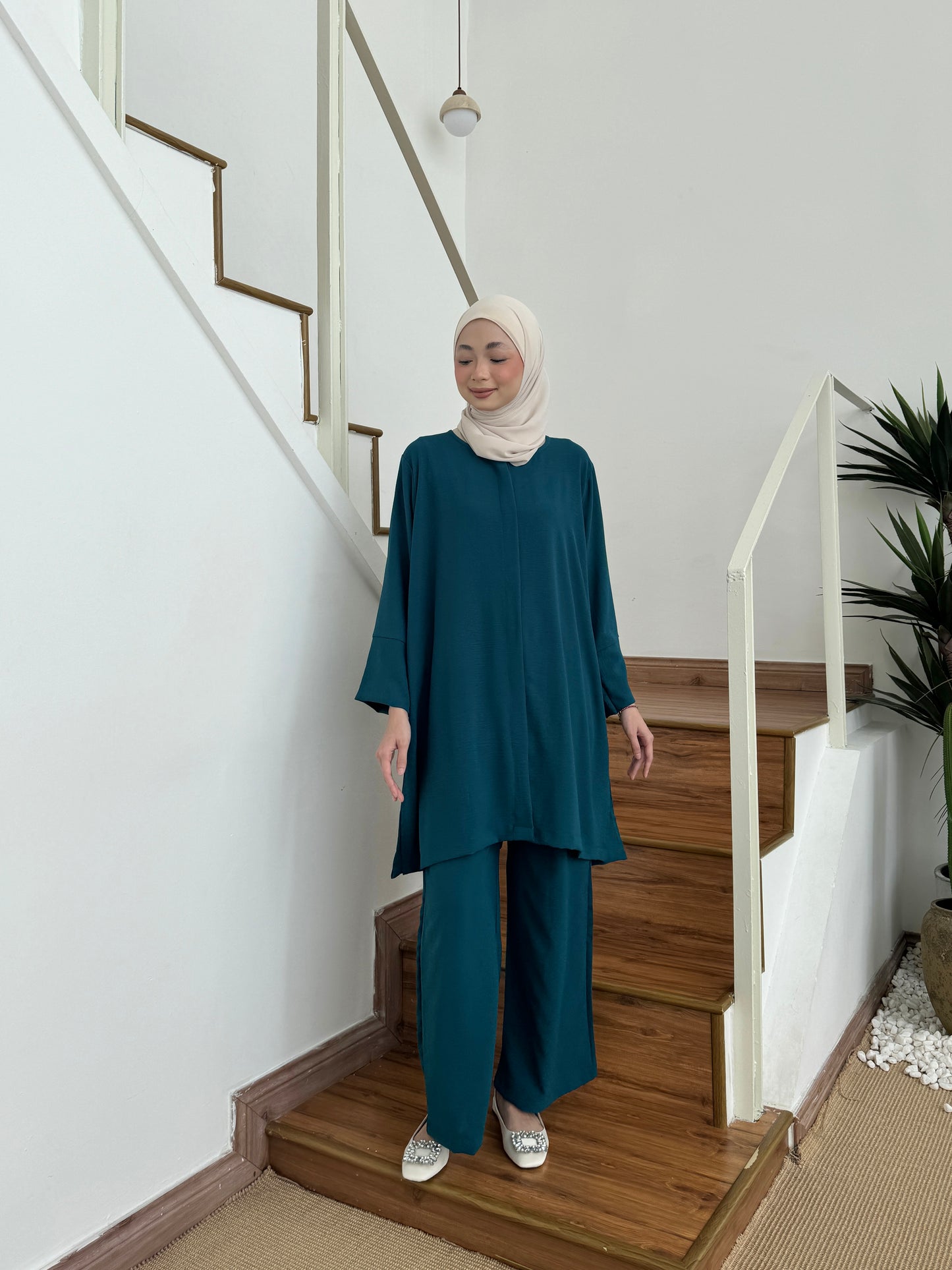 AMEENA IN TEAL BLUE