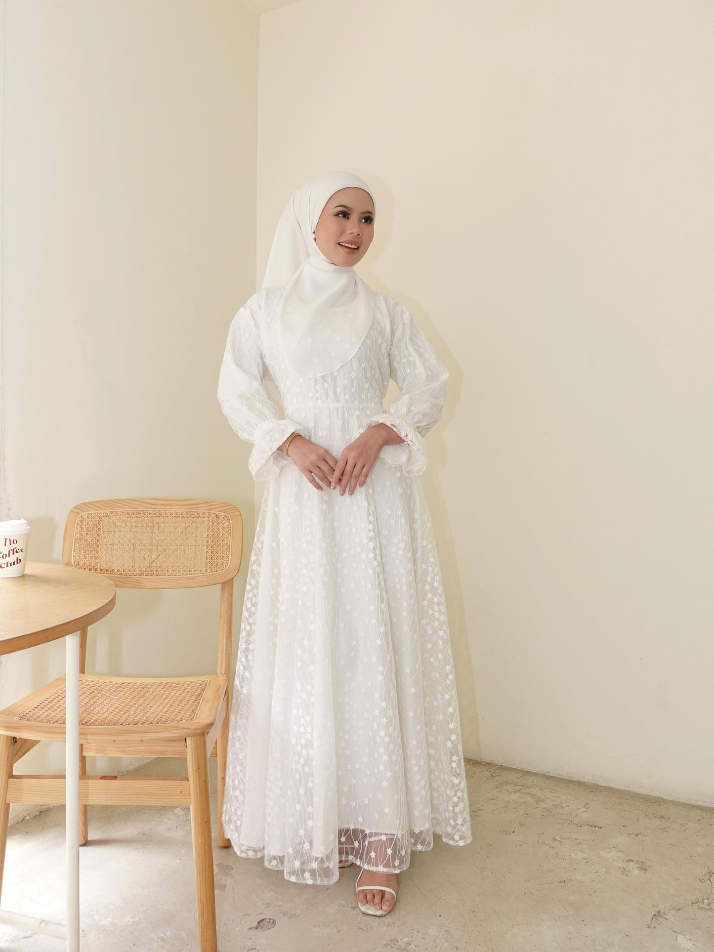 PENELOPE DRESS IN WHITE
