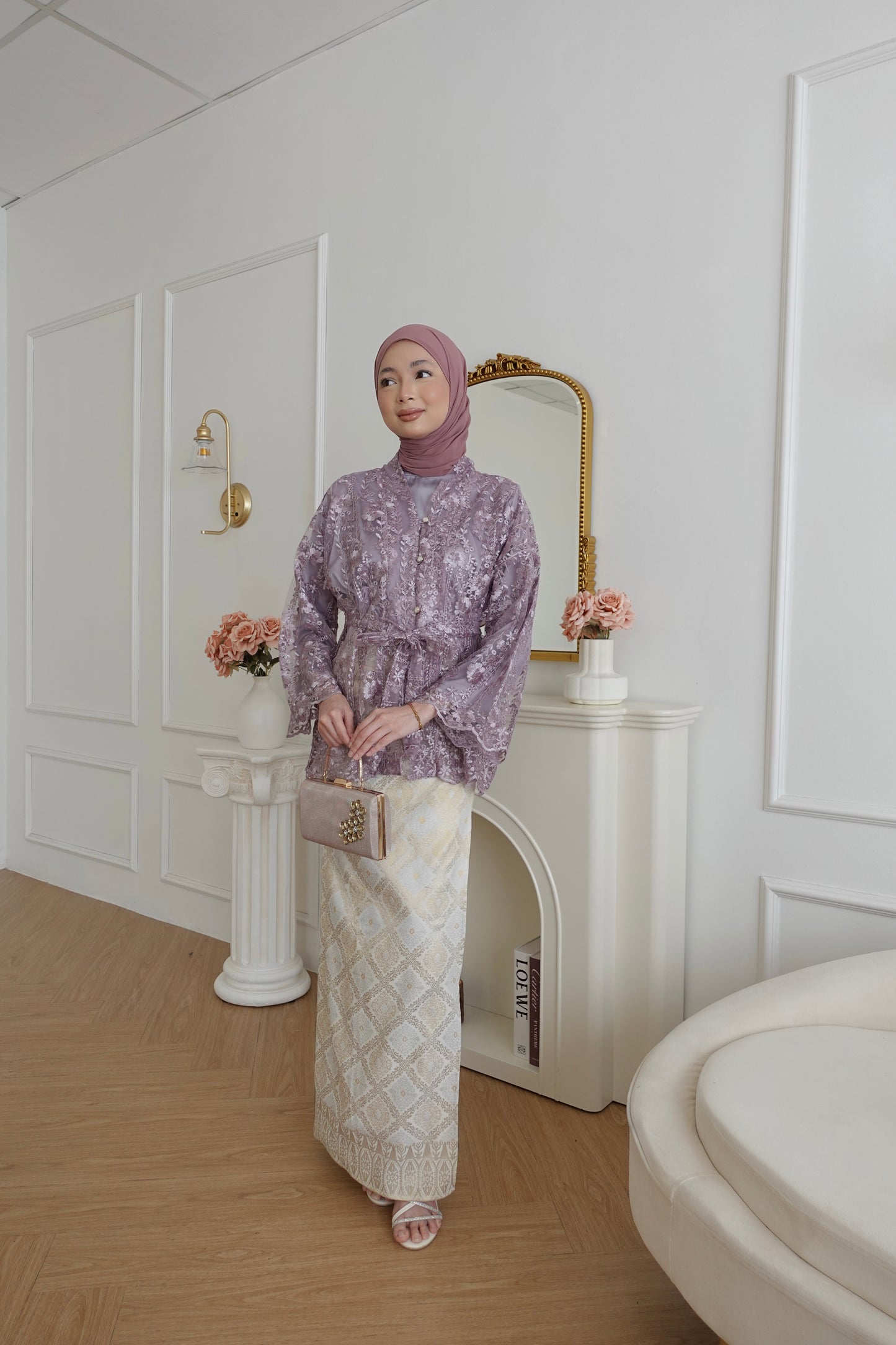 SALOMA IN LILAC