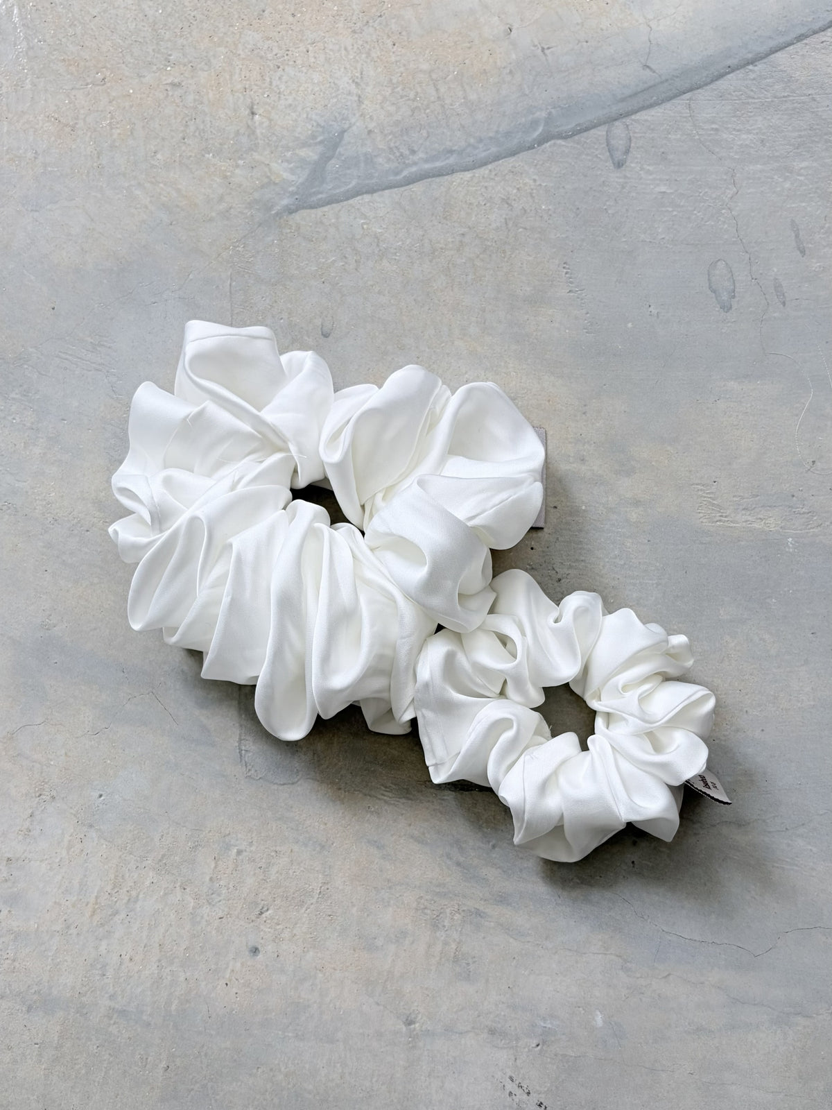 Scrunchie in Pearl