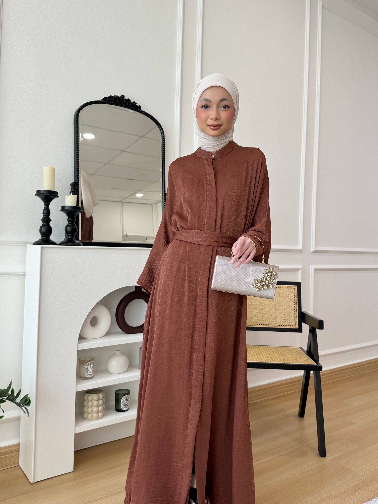 ERINA IN PECAN