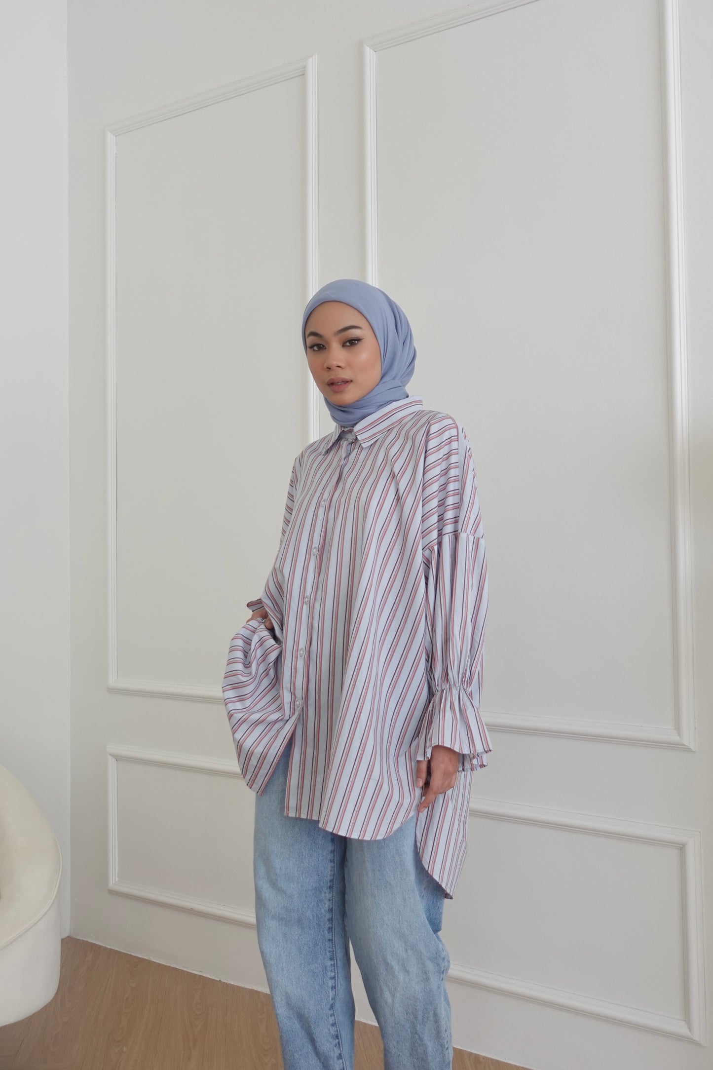 GIRLFRIEND SHIRT IN BLUEBELL
