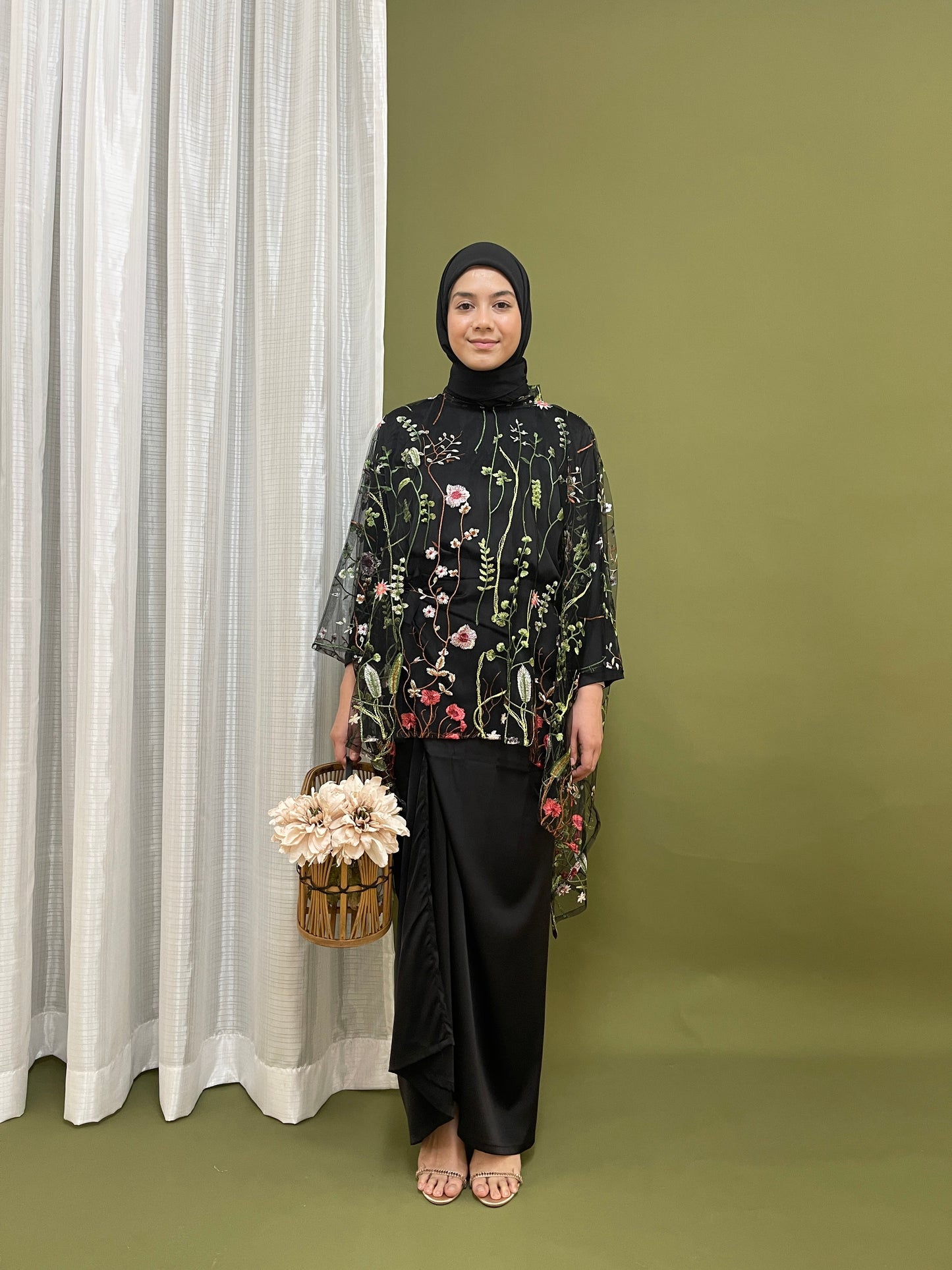 Dinda in Malam