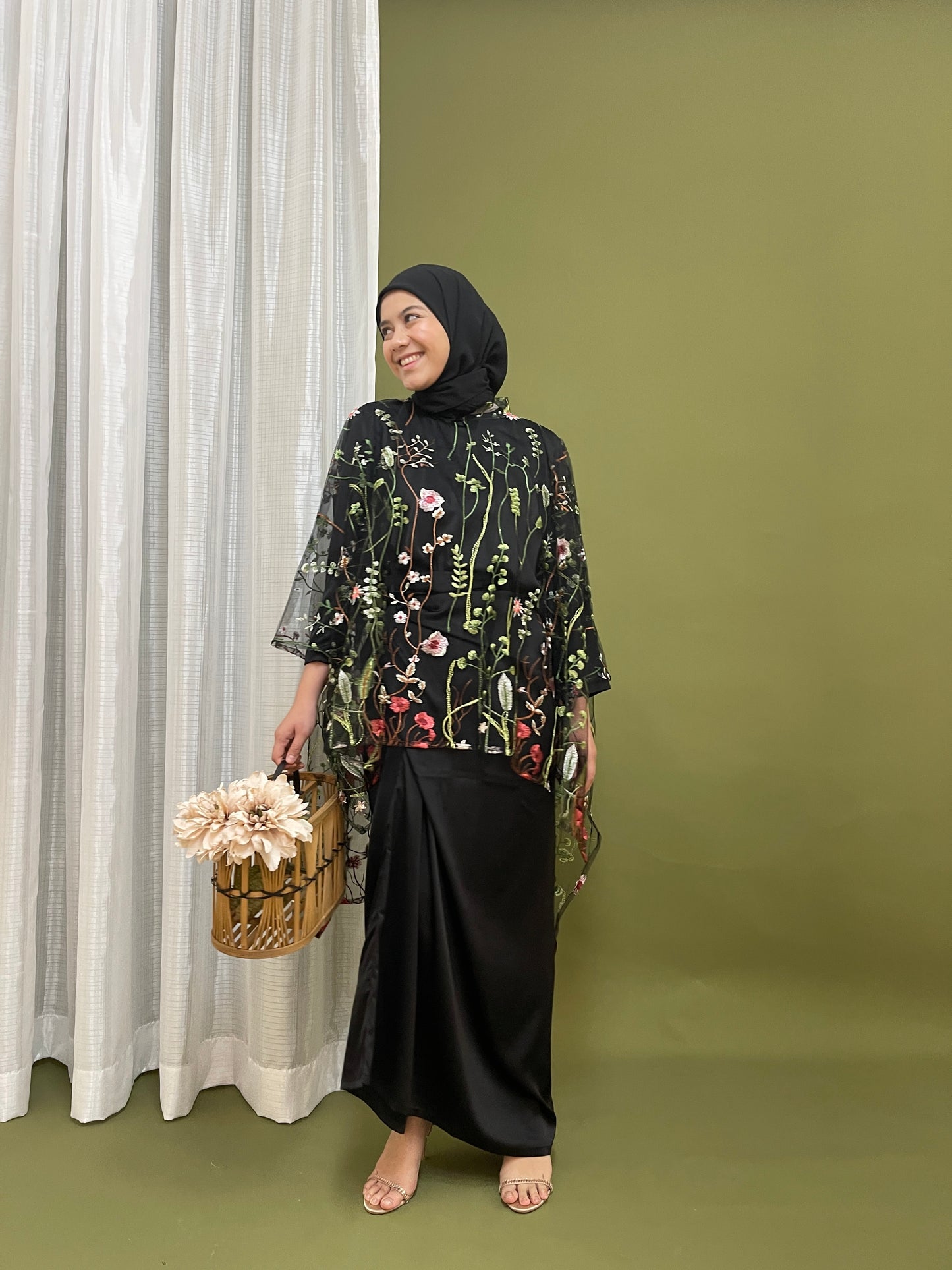 Dinda in Malam