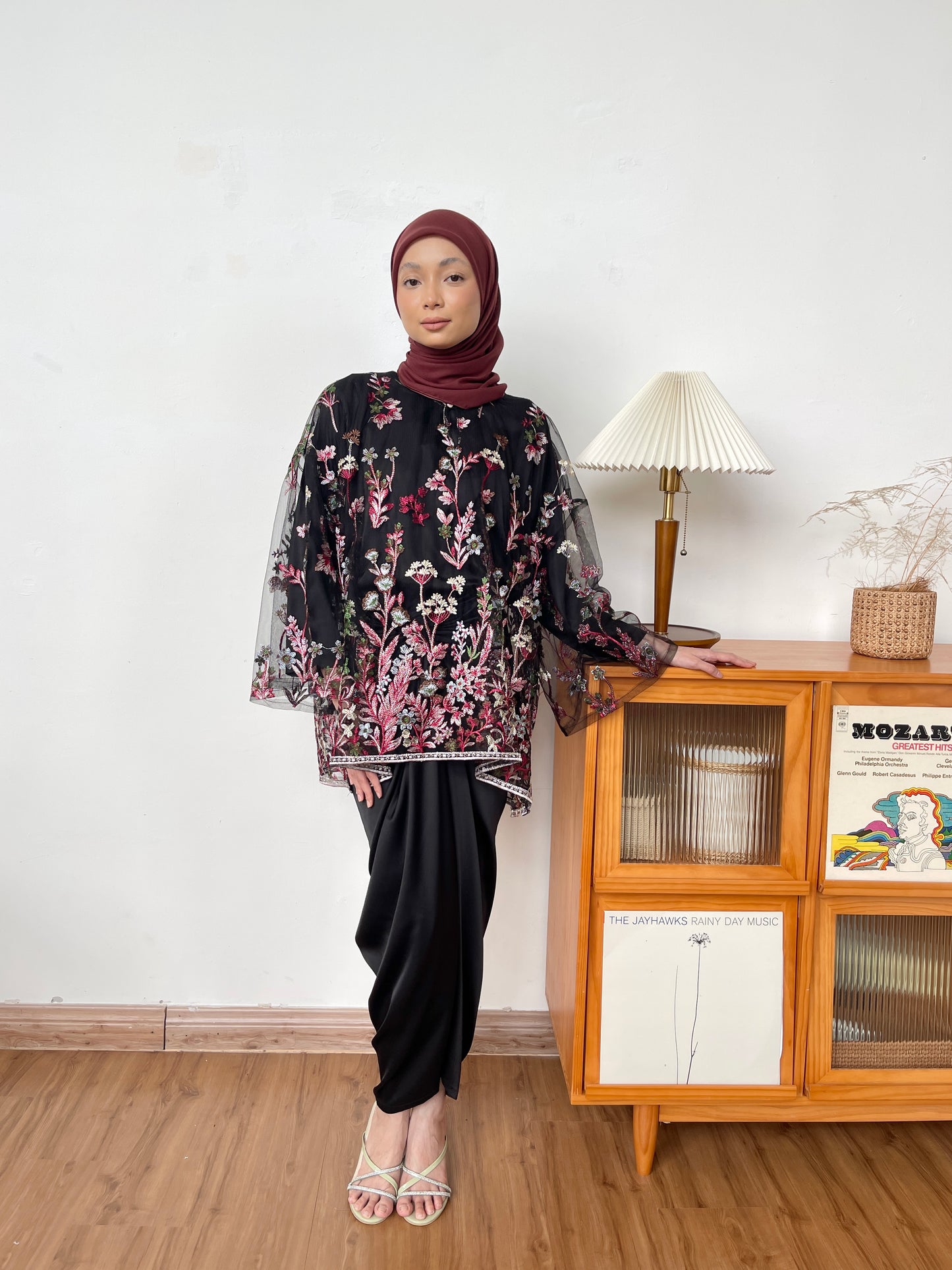 TERATAI KURUNG KEDAH IN BLACK