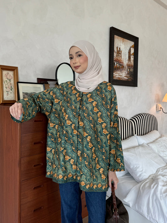 BATIK BUNGA SILANG IN GREEN