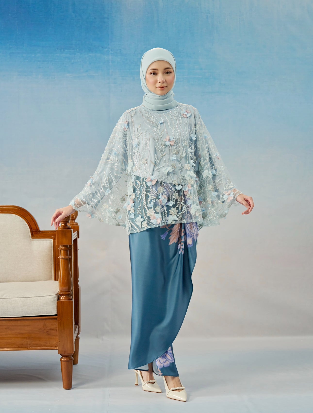 THEA CAFTAN IN SKY BLUE