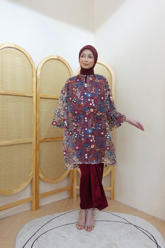 INDAH KURUNG IN MAROON