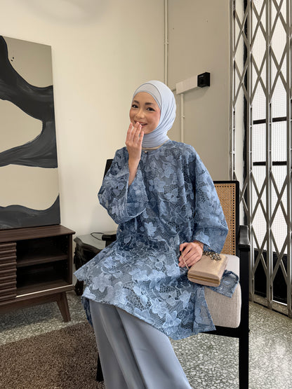 MELATI  IN BLUE