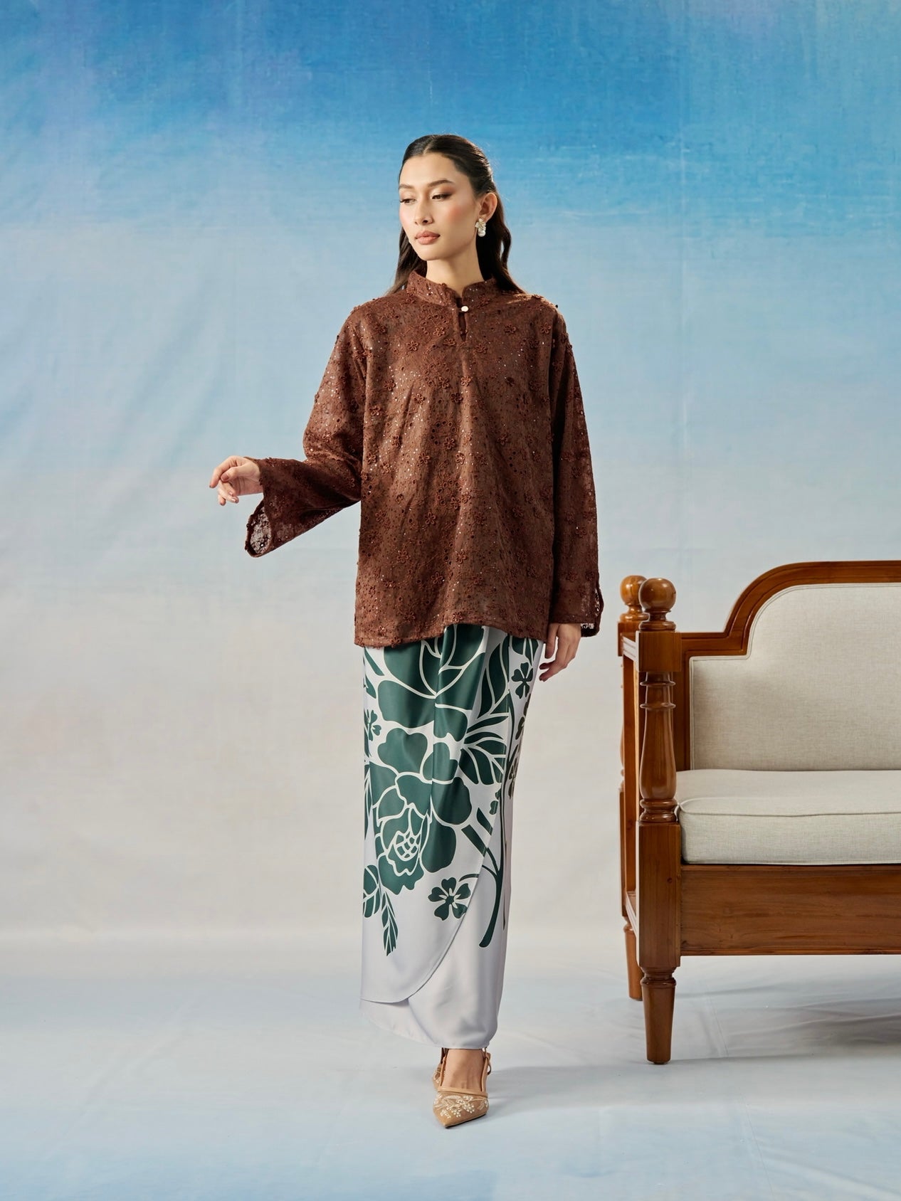 AURELIA KURUNG IN COPPER LEAF