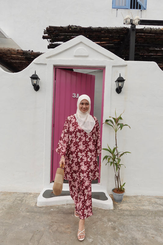 KESUMA KURUNG IN GARDEN MAROON