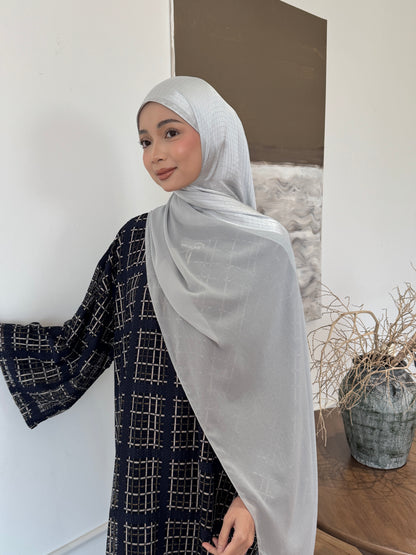 Vela Shawl in Dove Grey