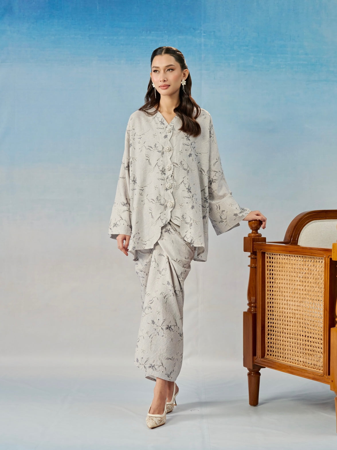 DAHLIA LINEN PRINTED IN GREY