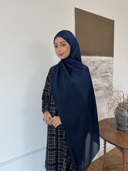 Vela Shawl in Deep Ocean