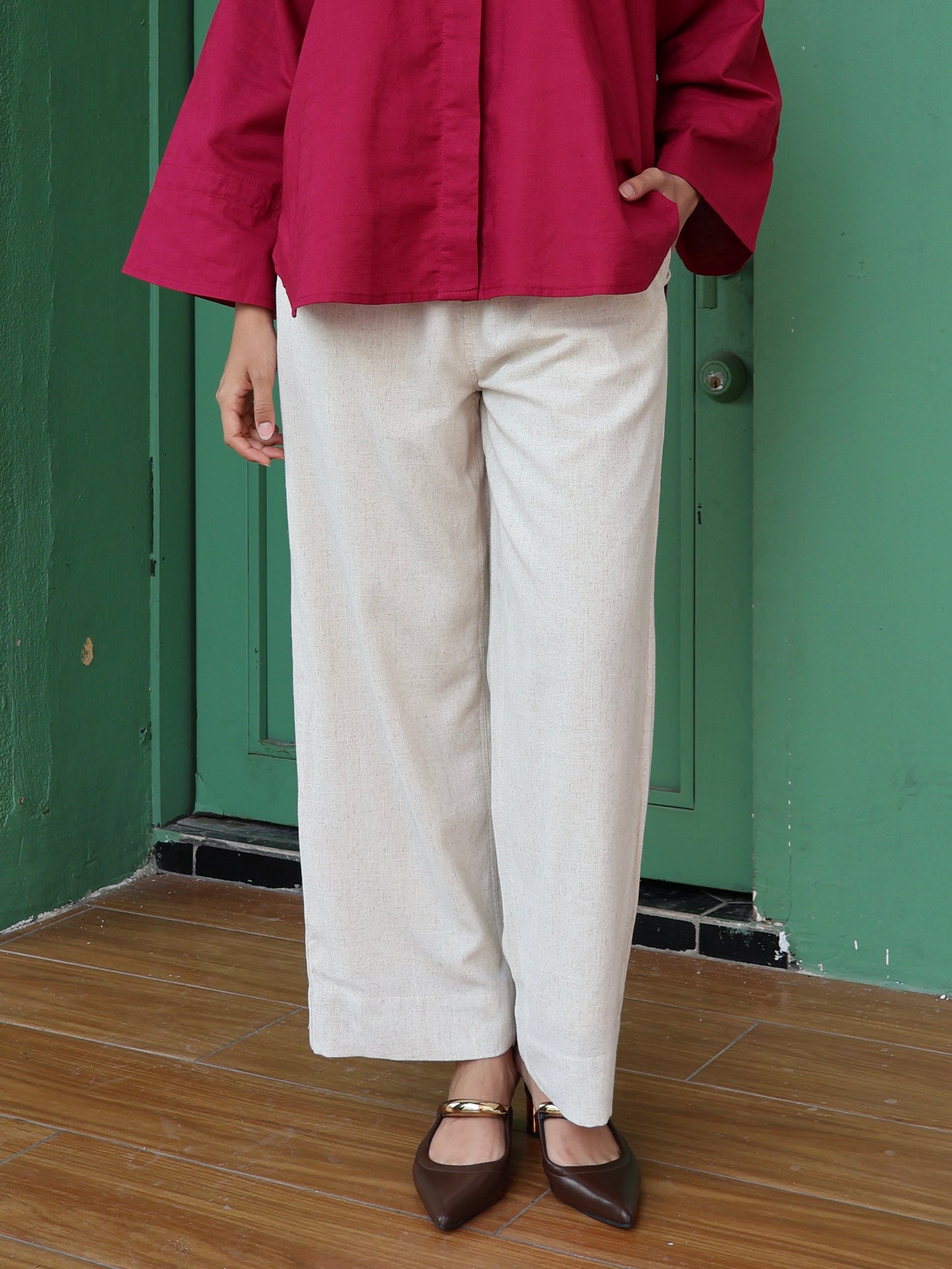 EASE LINEN PANTS IN NATURAL