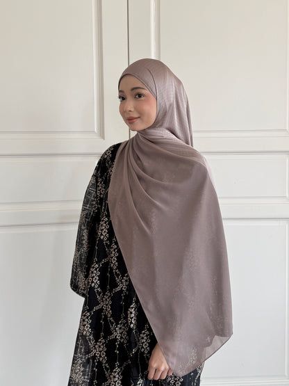 Vela Shawl in Dusty Taupe
