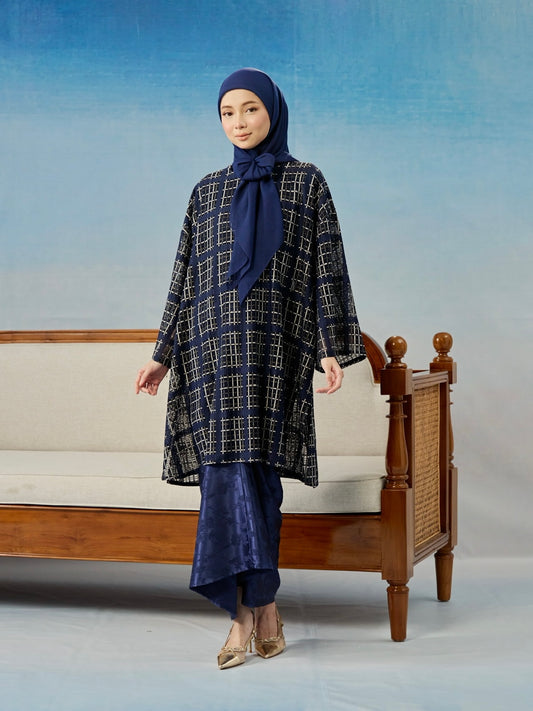 OPHELIA KURUNG IN NAVY BLUE