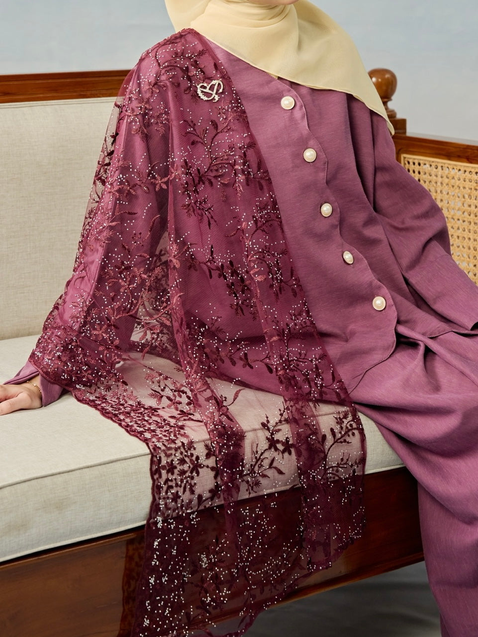 SELENDANG KEMBOJA IN UNGU PEKAT