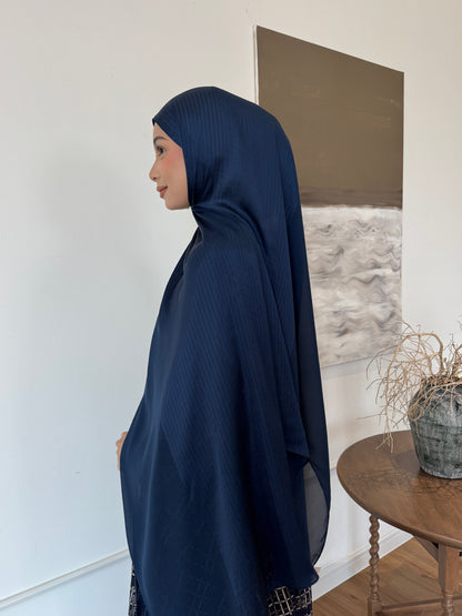 Vela Shawl in Deep Ocean