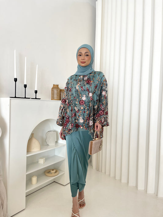 DAHLIA KURUNG IN TURQOISE