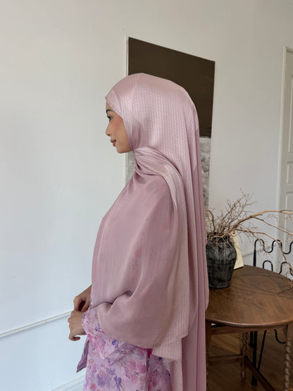 Vela Shawl in Vintage Rose