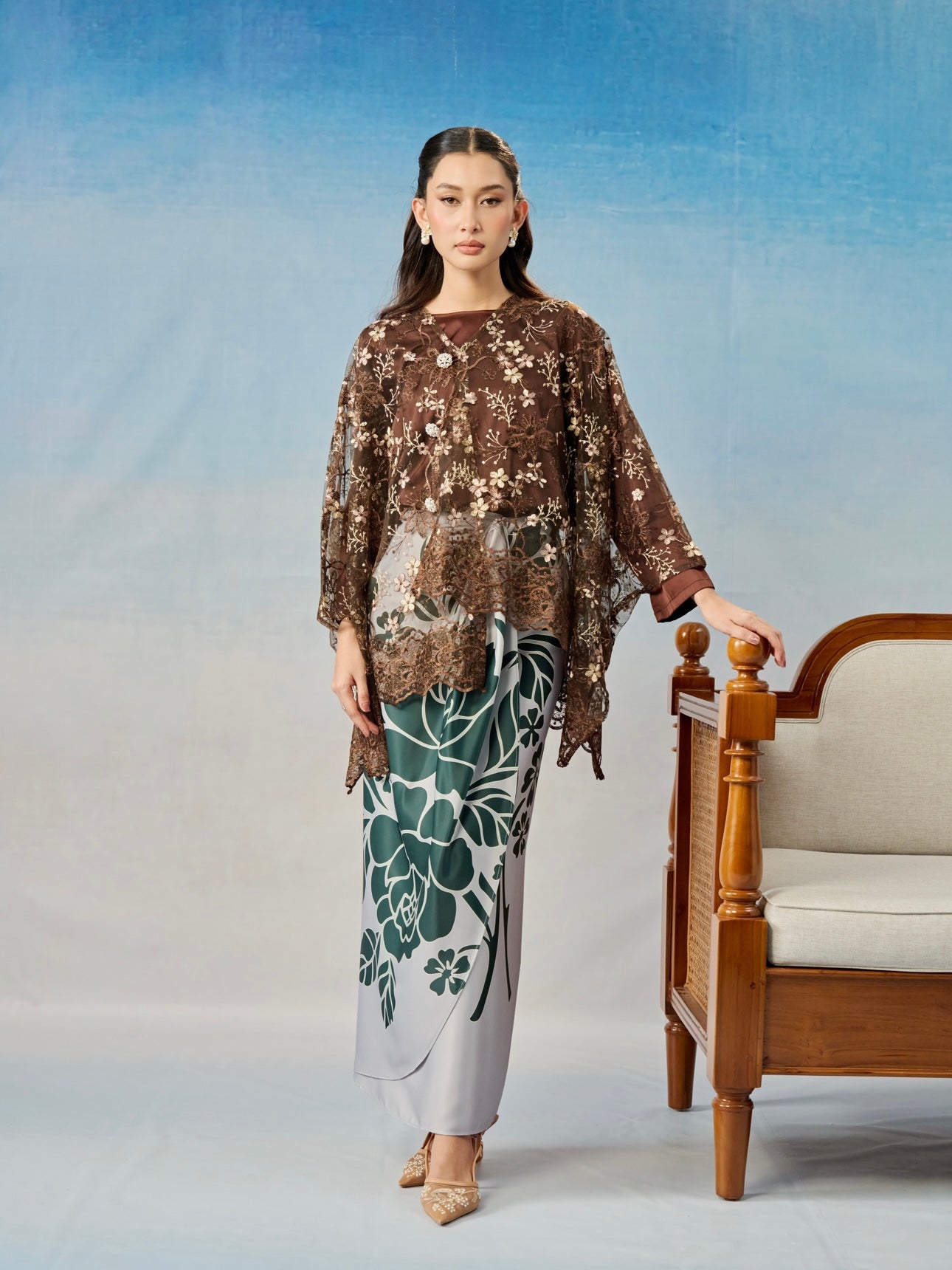 AZALEA LACE IN SEPIA LUXE