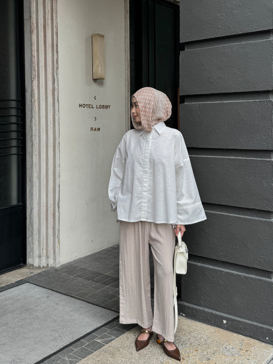 BETH LINEN IN WHITE