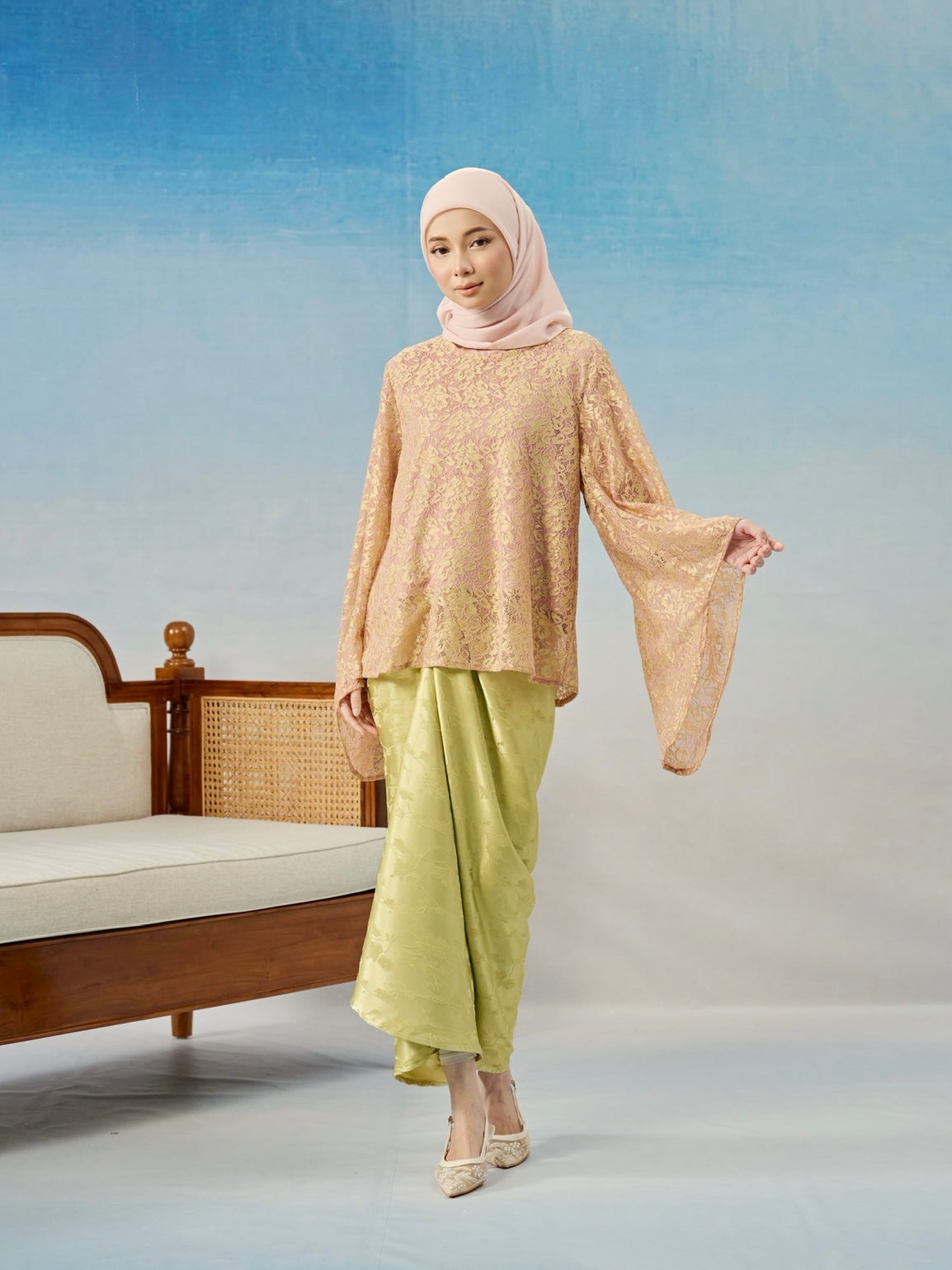 ASTER KURUNG IN ROSY FERN