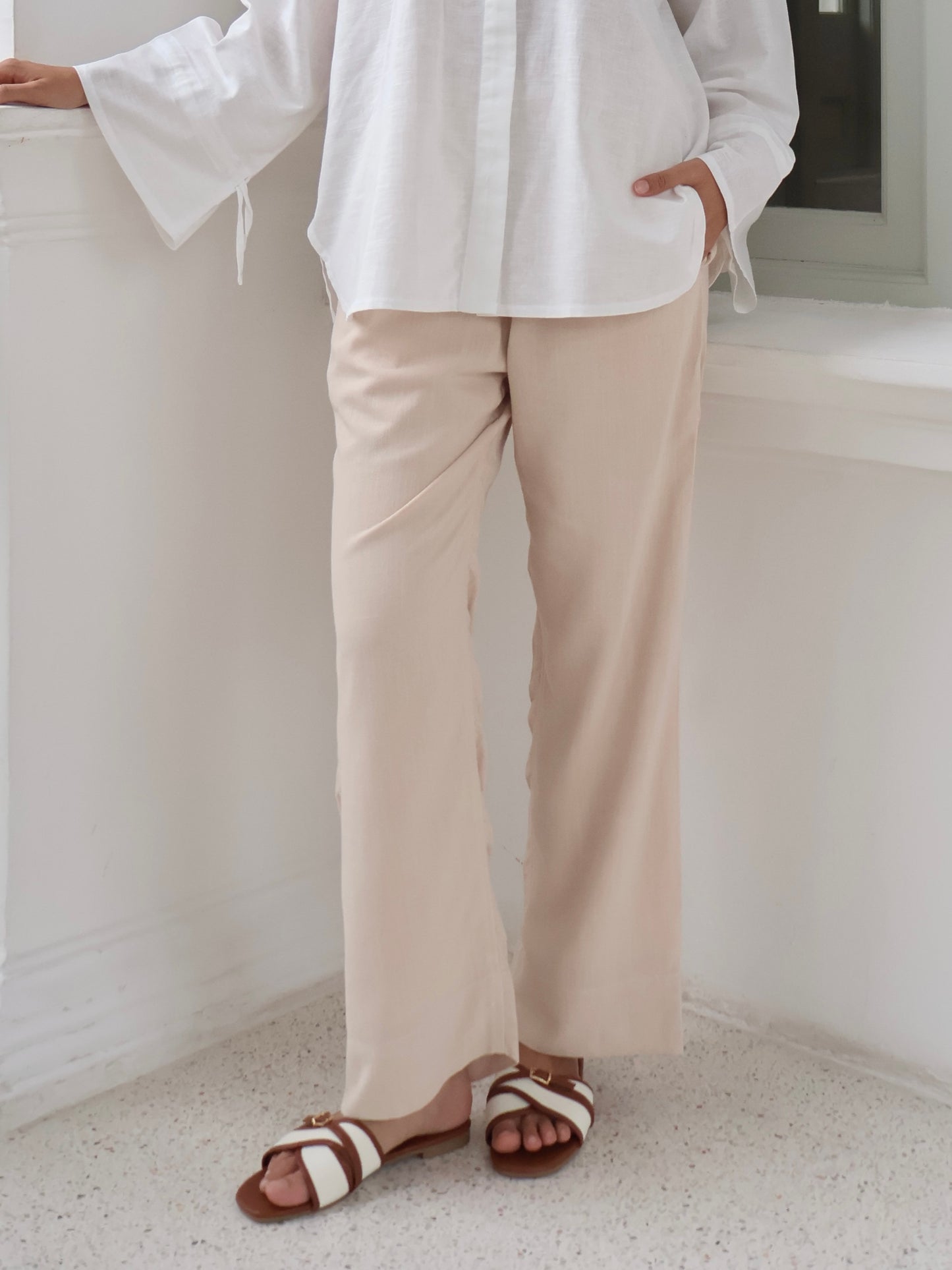 EASE LINEN PANTS IN CREAM