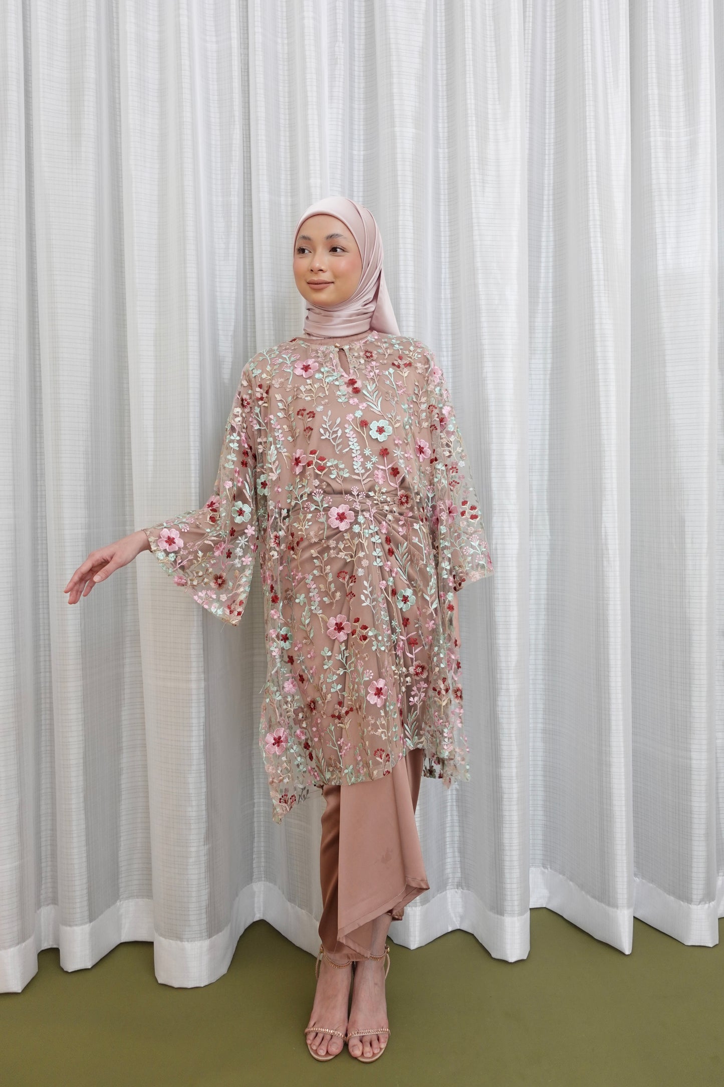 INDAH KURUNG IN DUSTY PINK