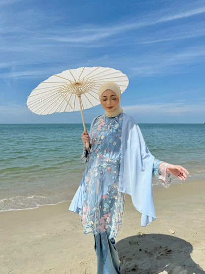 JULIANA IN BLUE
