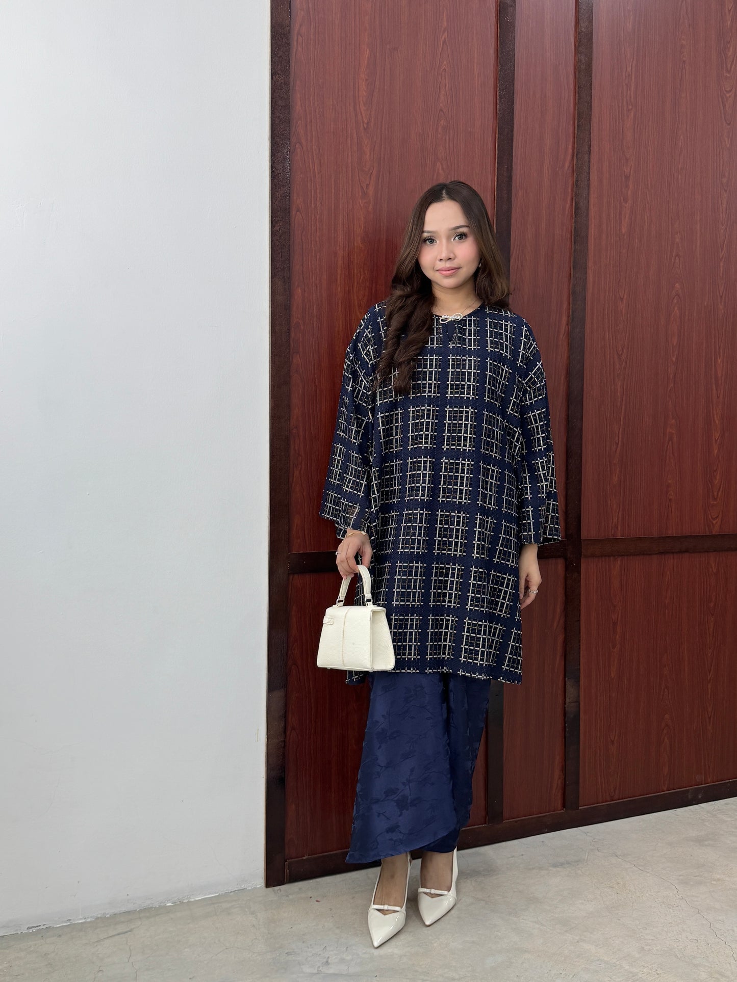 DEFECT OPHELIA KURUNG IN NAVY BLUE