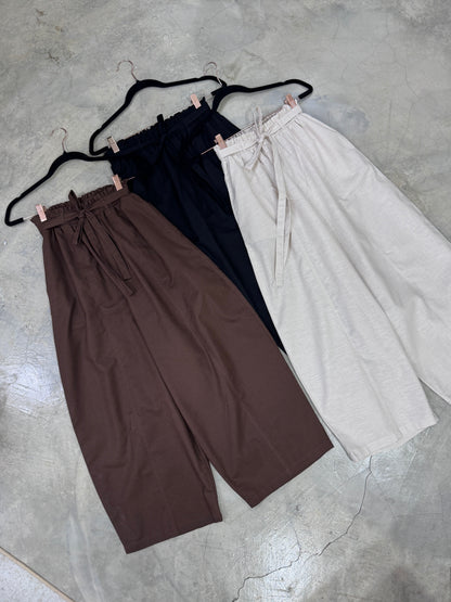 Curved Linen Pants in Chocolate