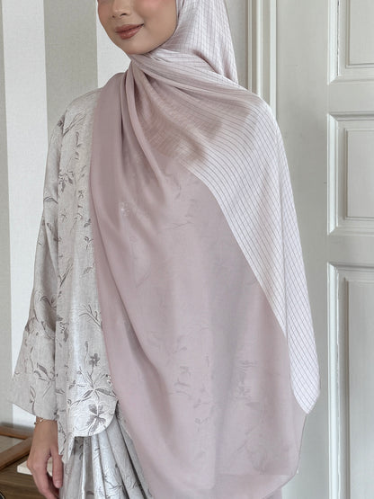 Vela Shawl in Oat Pink