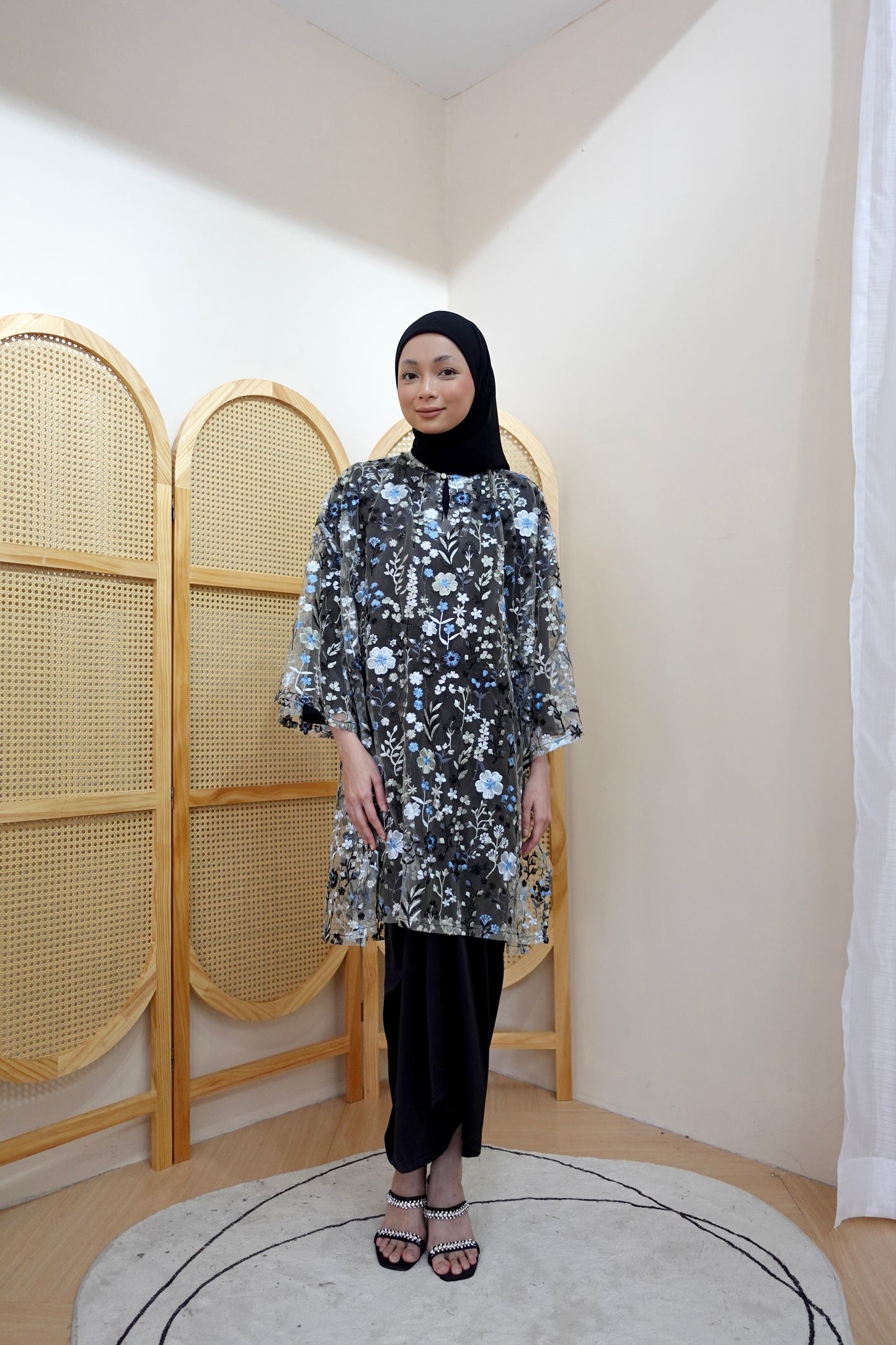 INDAH KURUNG IN BLACK