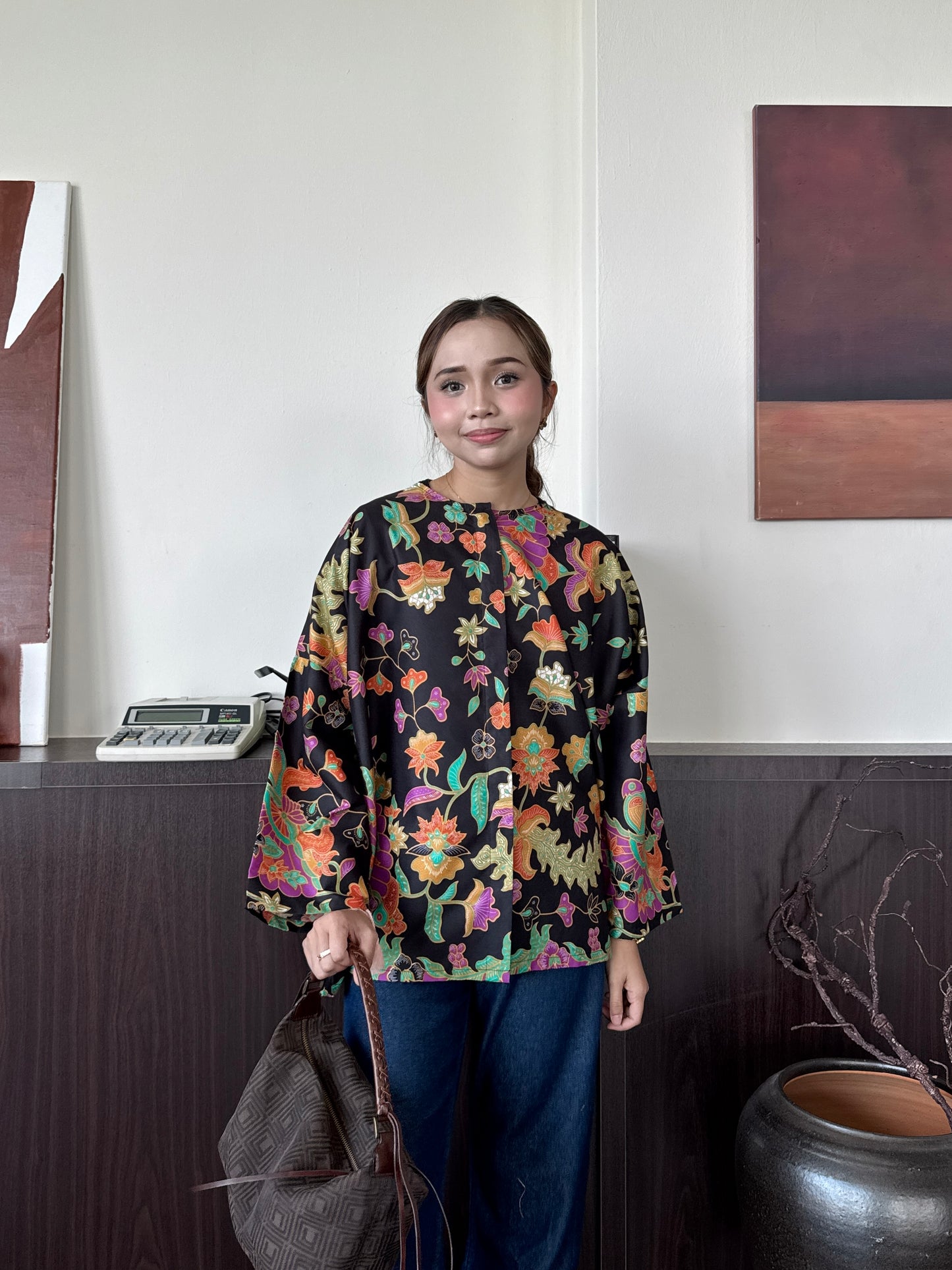 BATIK PUSPA IN HITAM