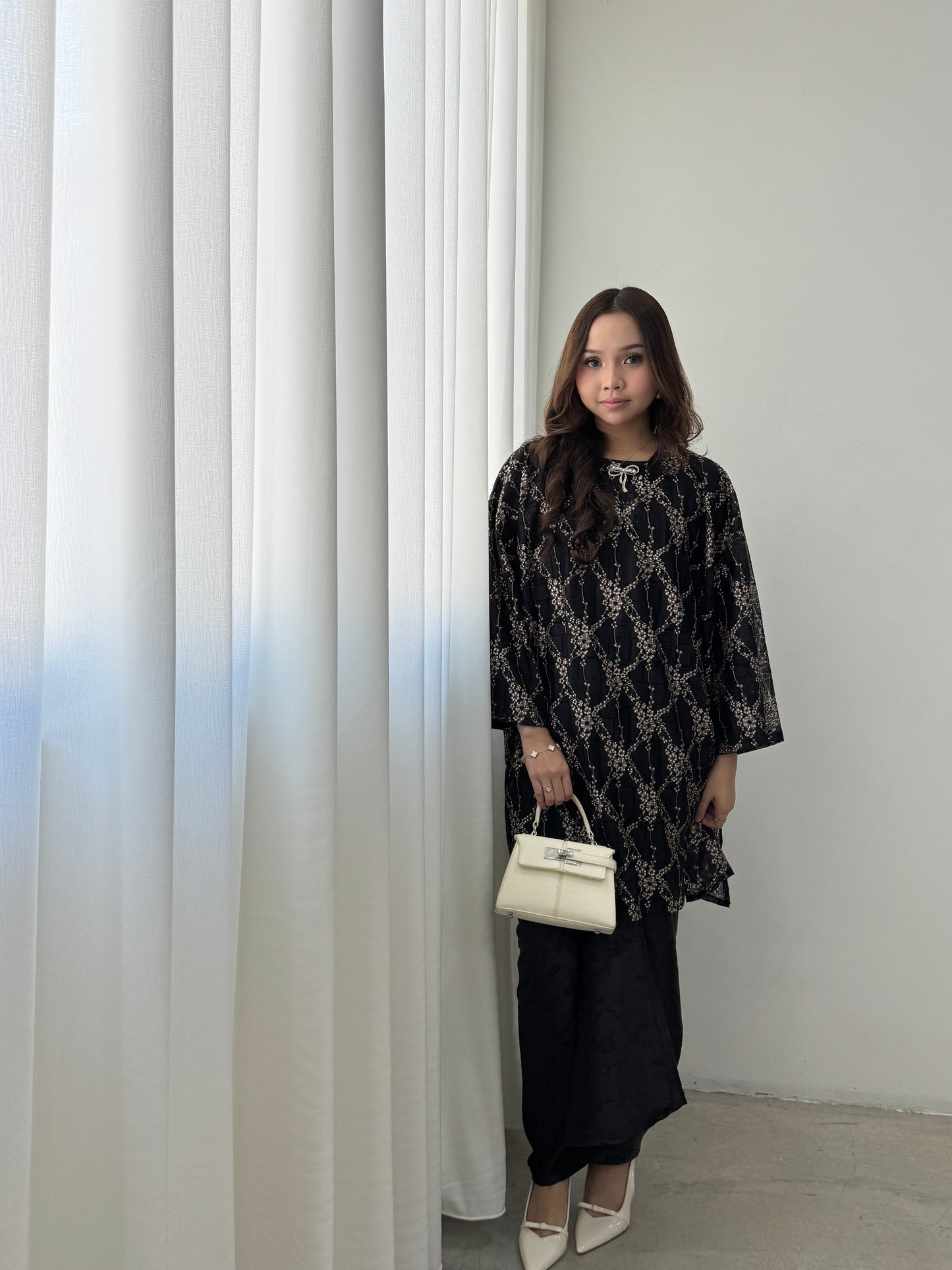 DEFECT OPHELIA KURUNG IN MIDNIGHT